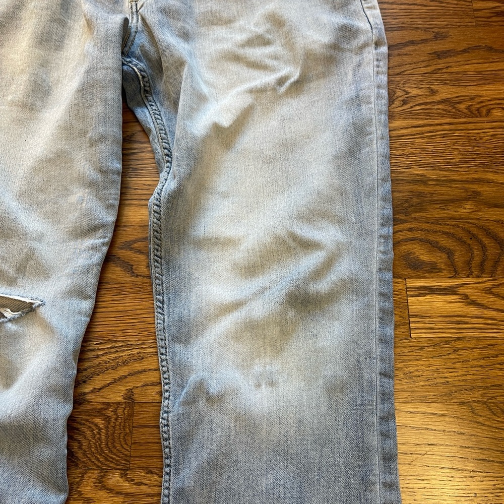 Signature Men’s Levi Strauss & Co. Distressed Denim Faded Light Wash Jeans 34x32 - Picture 13 of 16